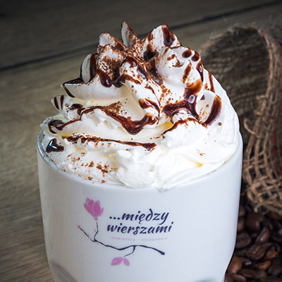 Mocha (classic / white)